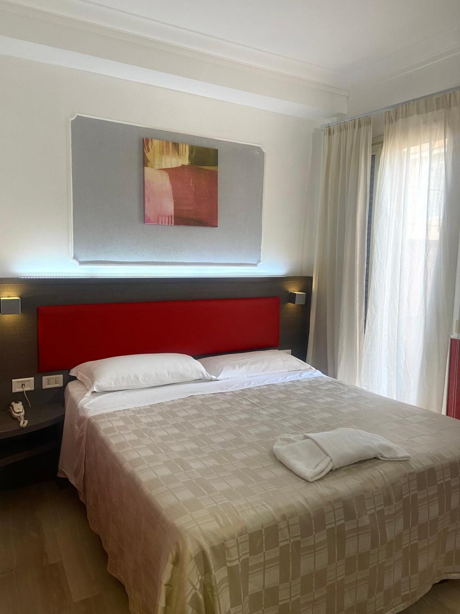 Hotel Center 2 — Foto 2